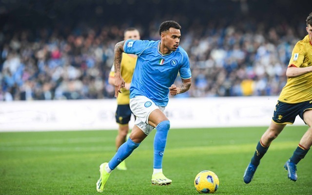 包含那不勒斯发布备战花絮；窗口期刷新队史纪录；欧冠任务艰巨；团队化学反应显著的词条